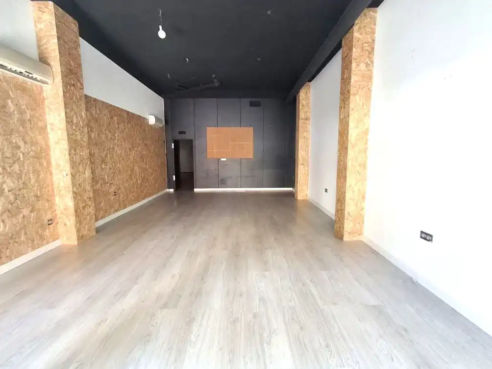 Commercial properties for rent in La Roda  with Air Conditioner