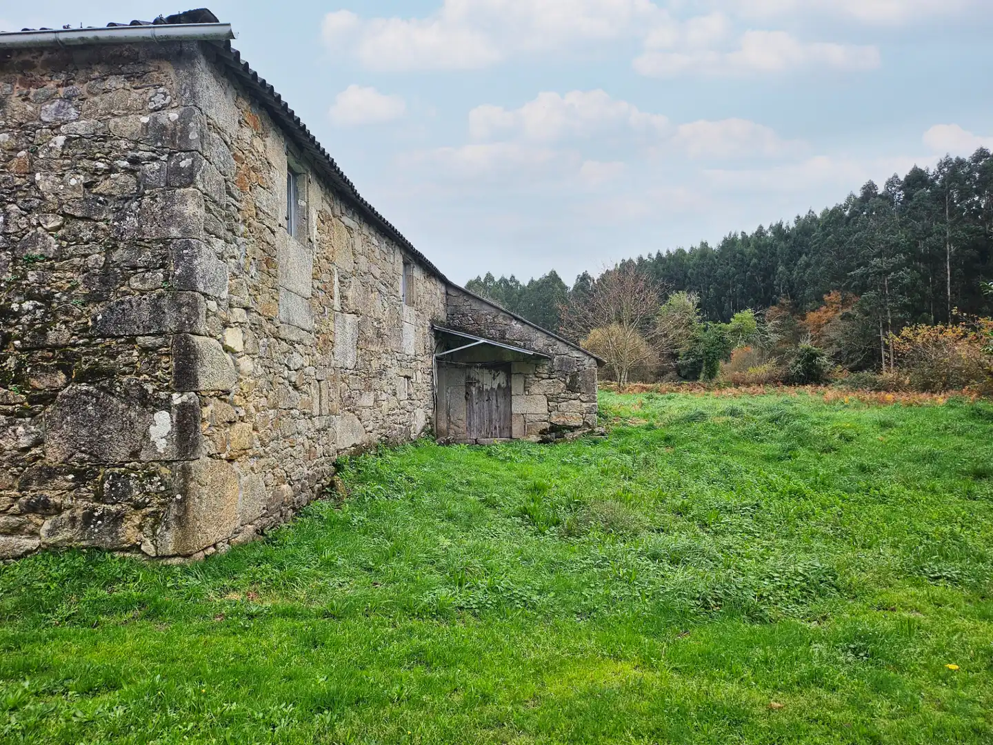 Vista exterior de Casa o xalet en venda en Irixoa amb Jardí privat i Traster