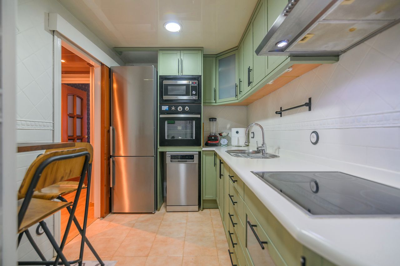 Cuina de Pis en venda en Sant Boi de Llobregat amb Aire condicionat, Calefacció i Parquet