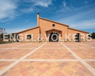 Vista exterior de Finca rústica en venda en Chinchilla de Monte-Aragón amb Aire condicionat, Calefacció i Jardí privat