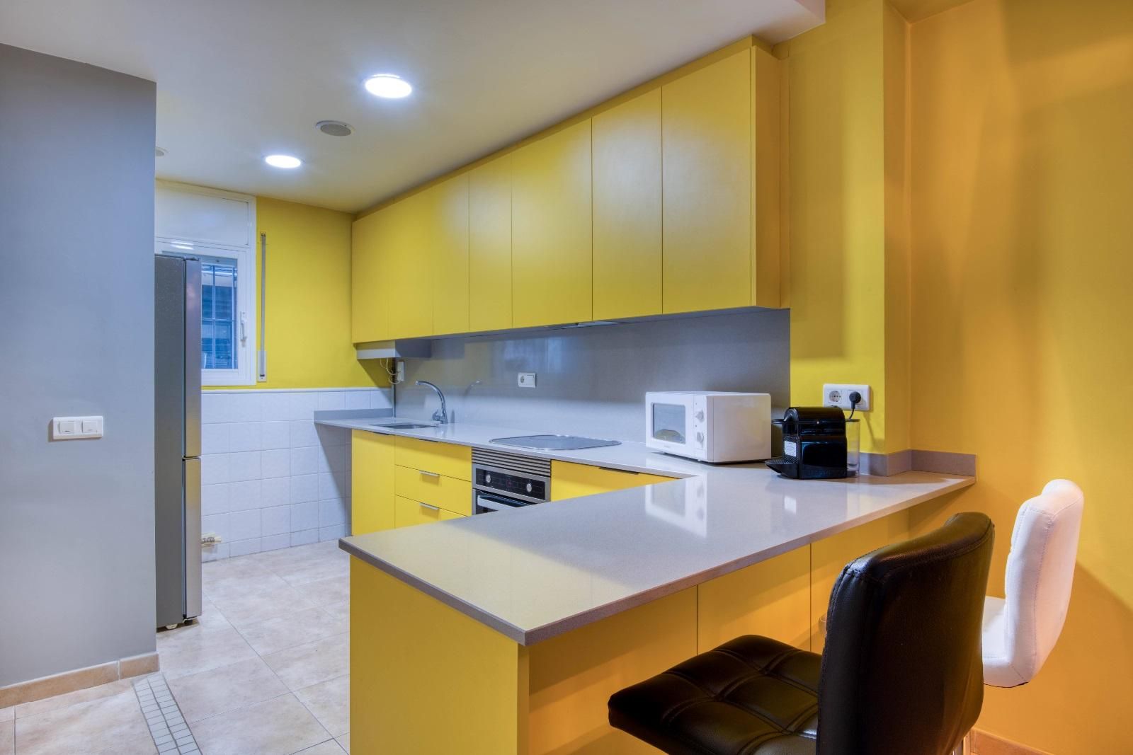 Cuina de Casa adosada en venda en Sant Feliu de Guíxols amb Calefacció, Terrassa i Forn