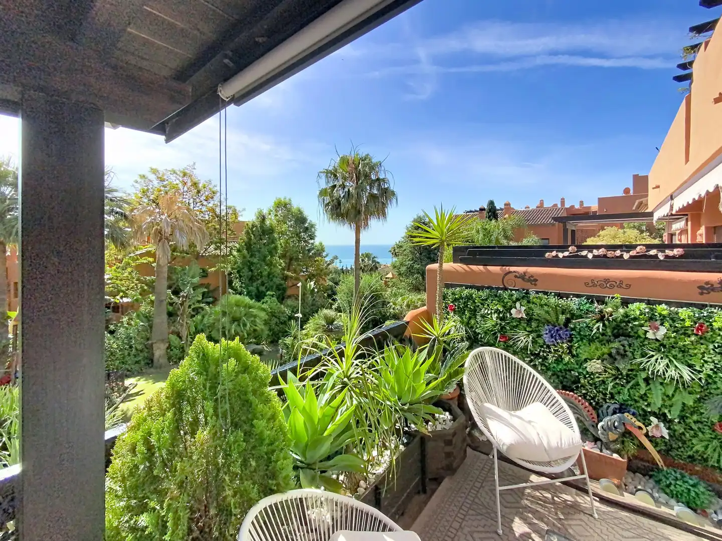 Jardí de Apartament en venda en Estepona amb Aire condicionat, Terrassa i Piscina