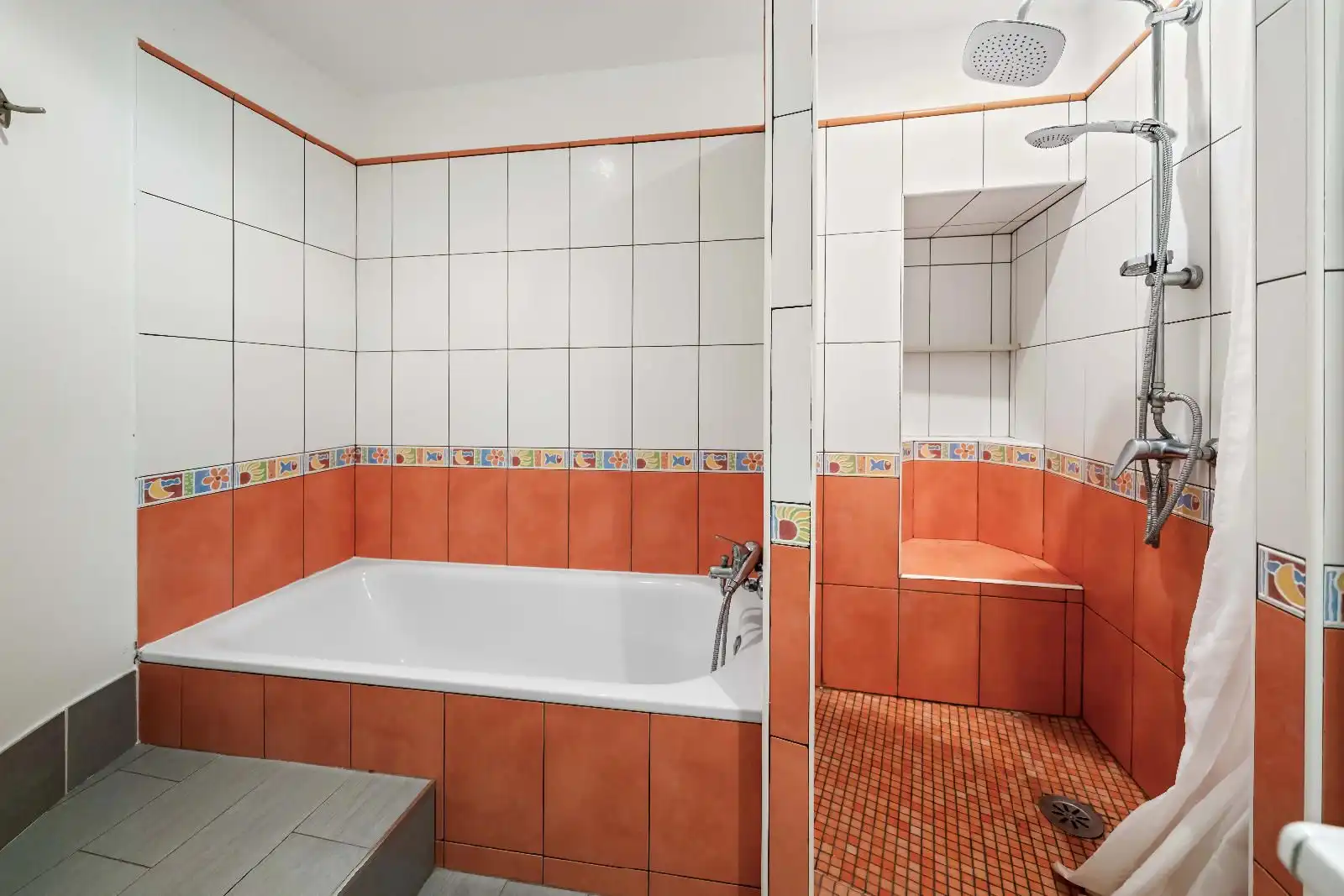 Bathroom of Detached homes for sale in Alcúdia  with Heating, Parquet flooring and Terrace