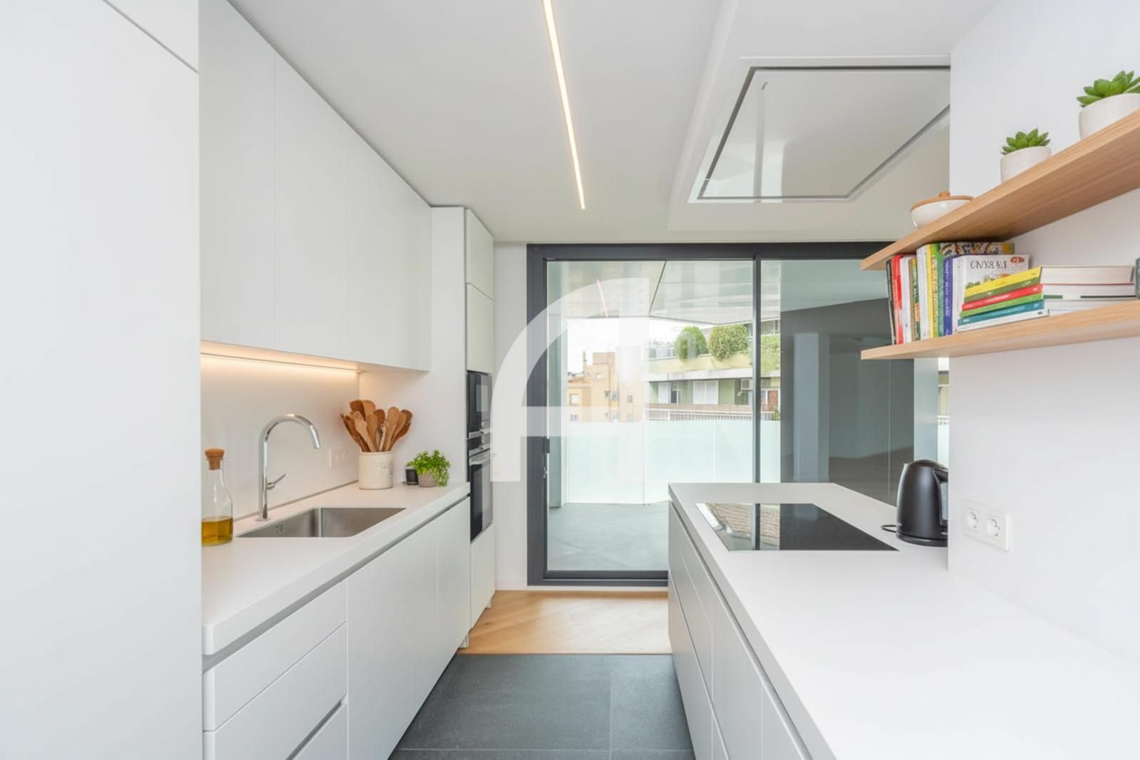 Àtic en venda a JOAN MARAGALL, Eixample Nord