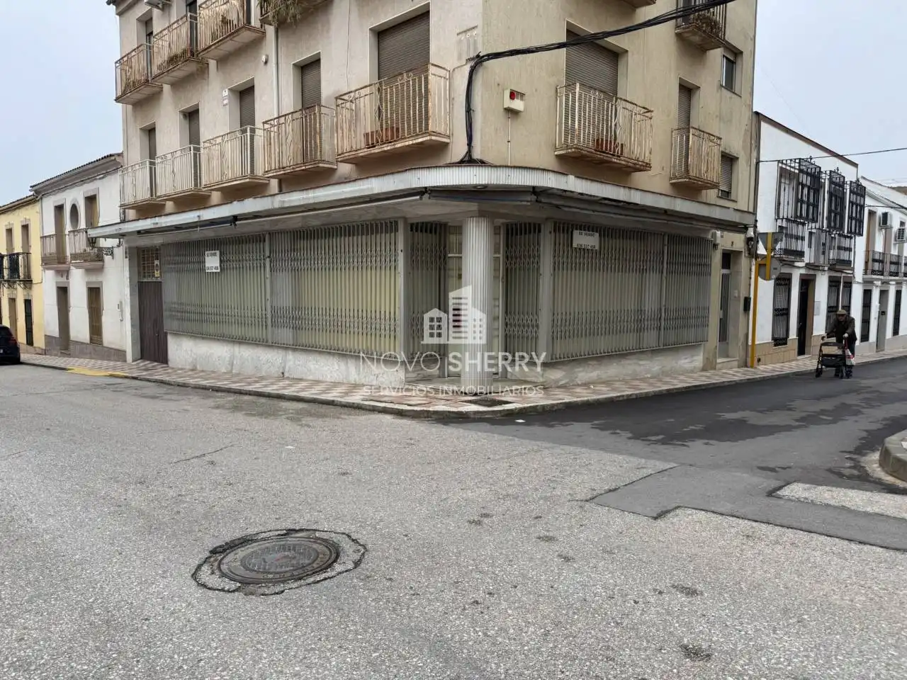 Local comercial en venda a Numancia 3
