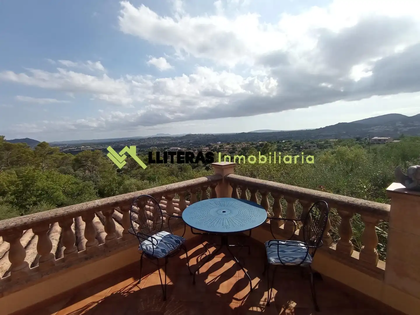 Country homes for sale in Selva