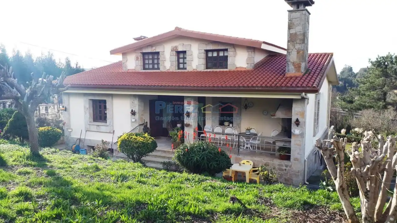 Vista exterior de Casa o chalet en venta en Fene con Calefacción, Jardín privado y Amueblado