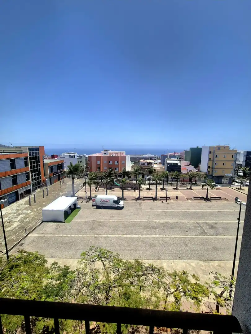 Vista exterior de Piso de alquiler en San Cristóbal de la Laguna con Amueblado y Horno