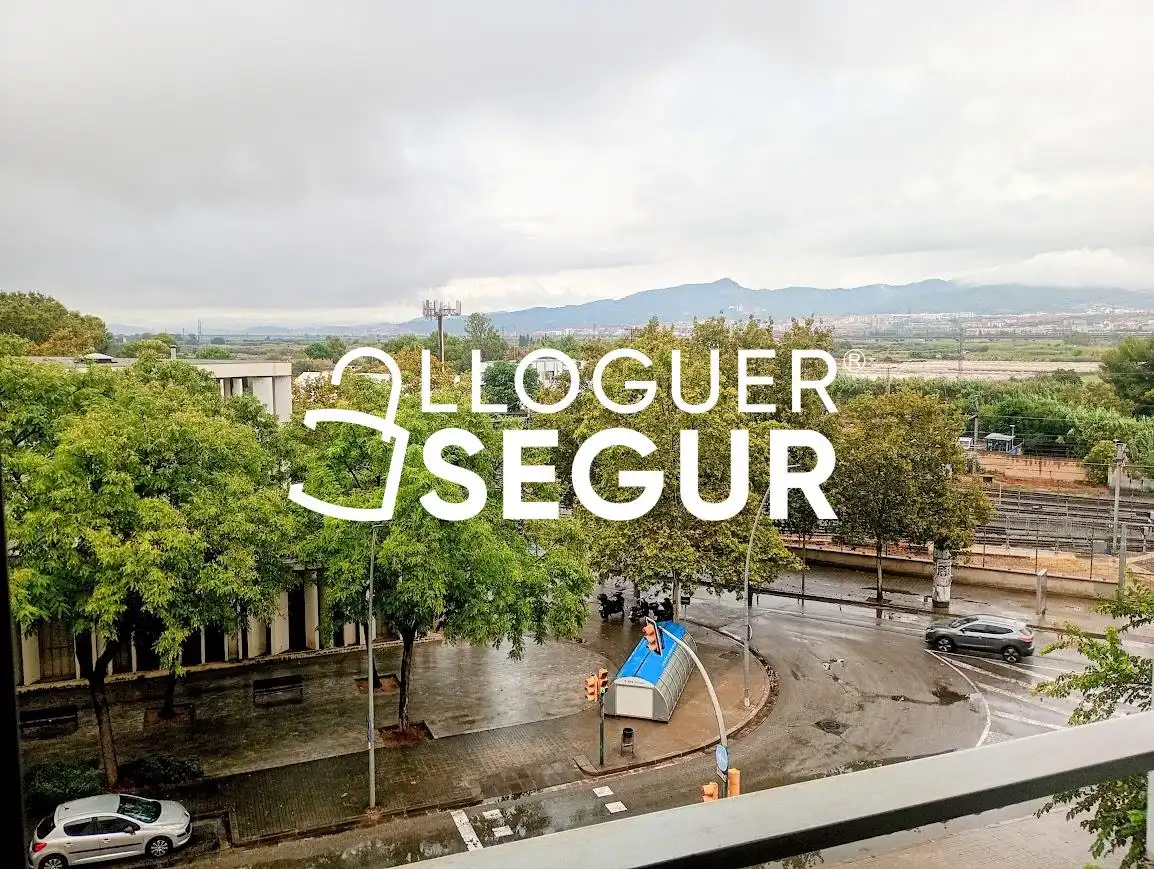 Flat for rent in Carlas Martí y Vilá, Centre