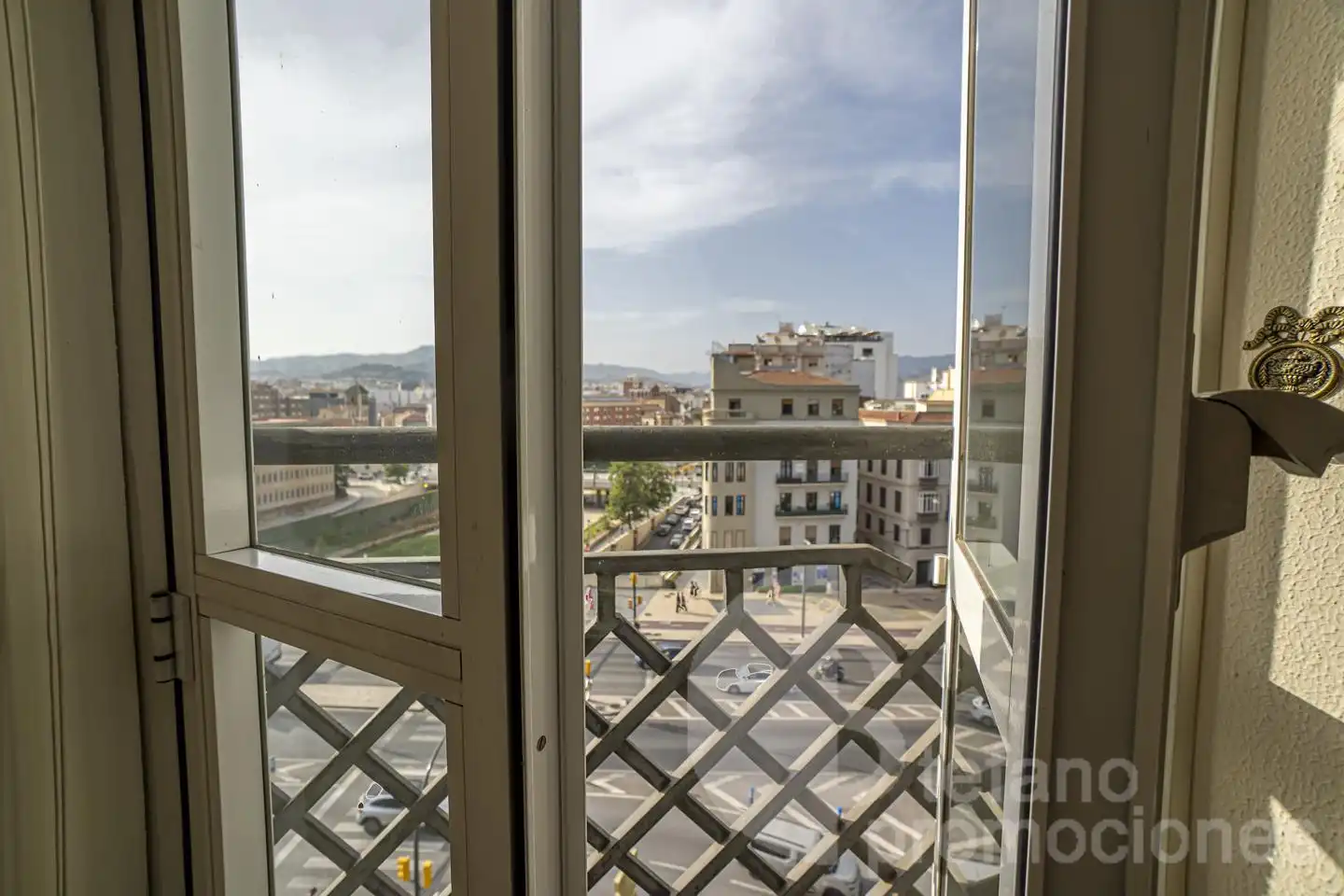 Piso con ascensor en venta en Alameda de Colón, imagen 14