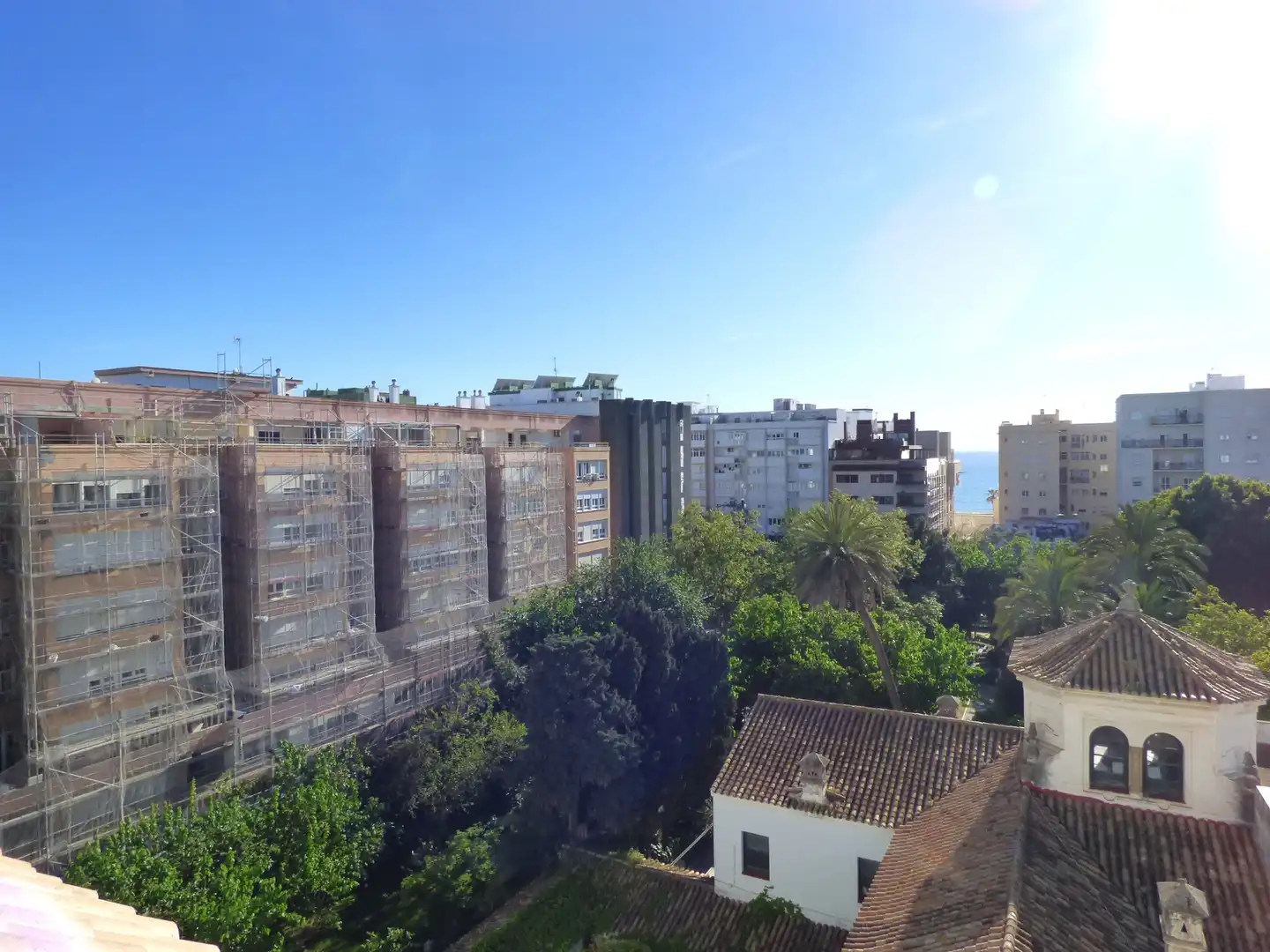 Außenansicht von Dachboden zum Verkauf in Cádiz mit Heizung und Terrasse