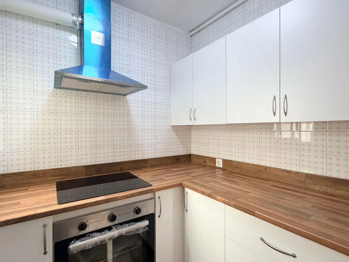 Kitchen of Flat for sale in Calafell  with Terrace and Balcony