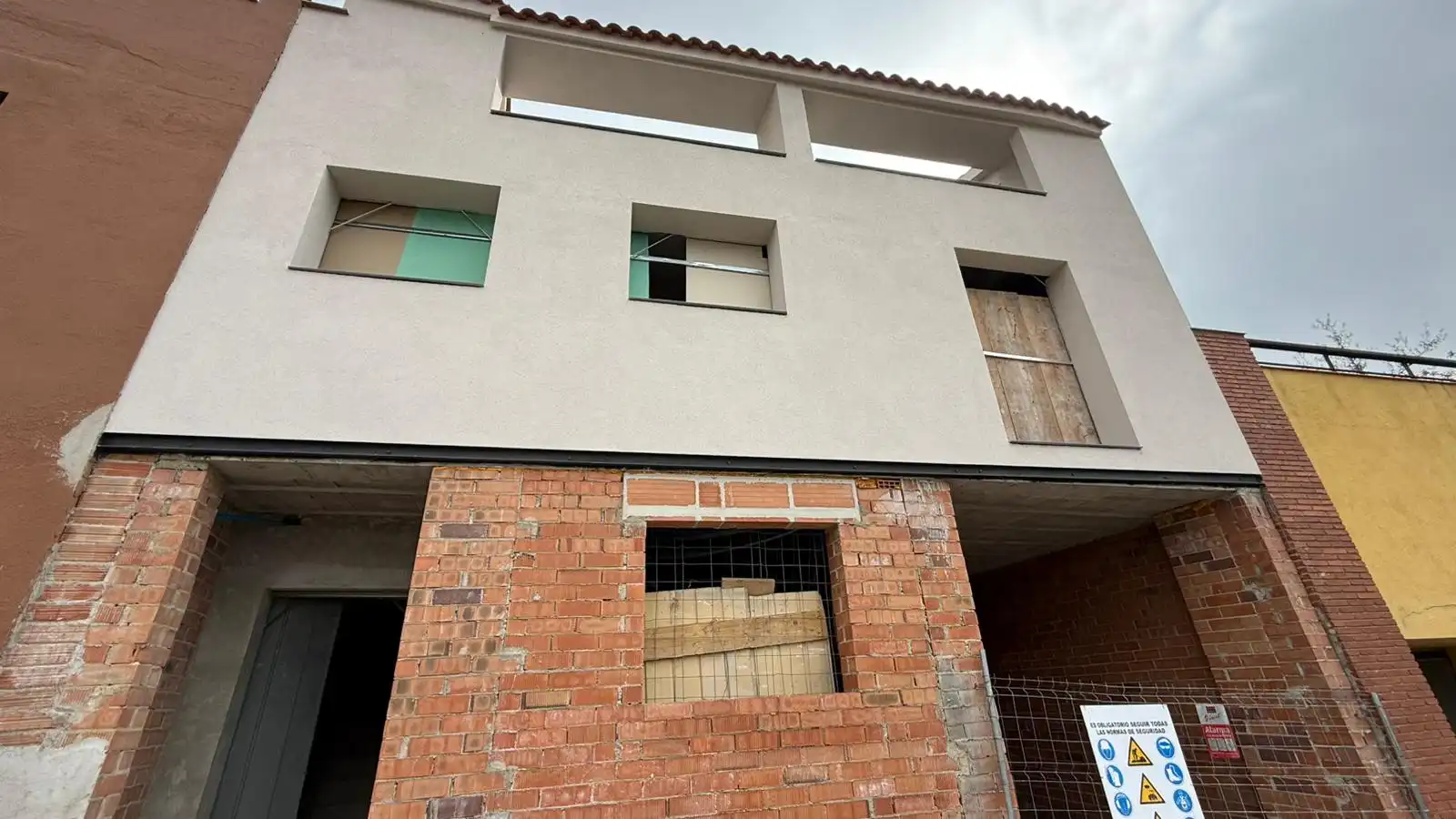 Vista exterior de Casa o chalet en venta en Viladecavalls con Terraza, Horno y Balcón