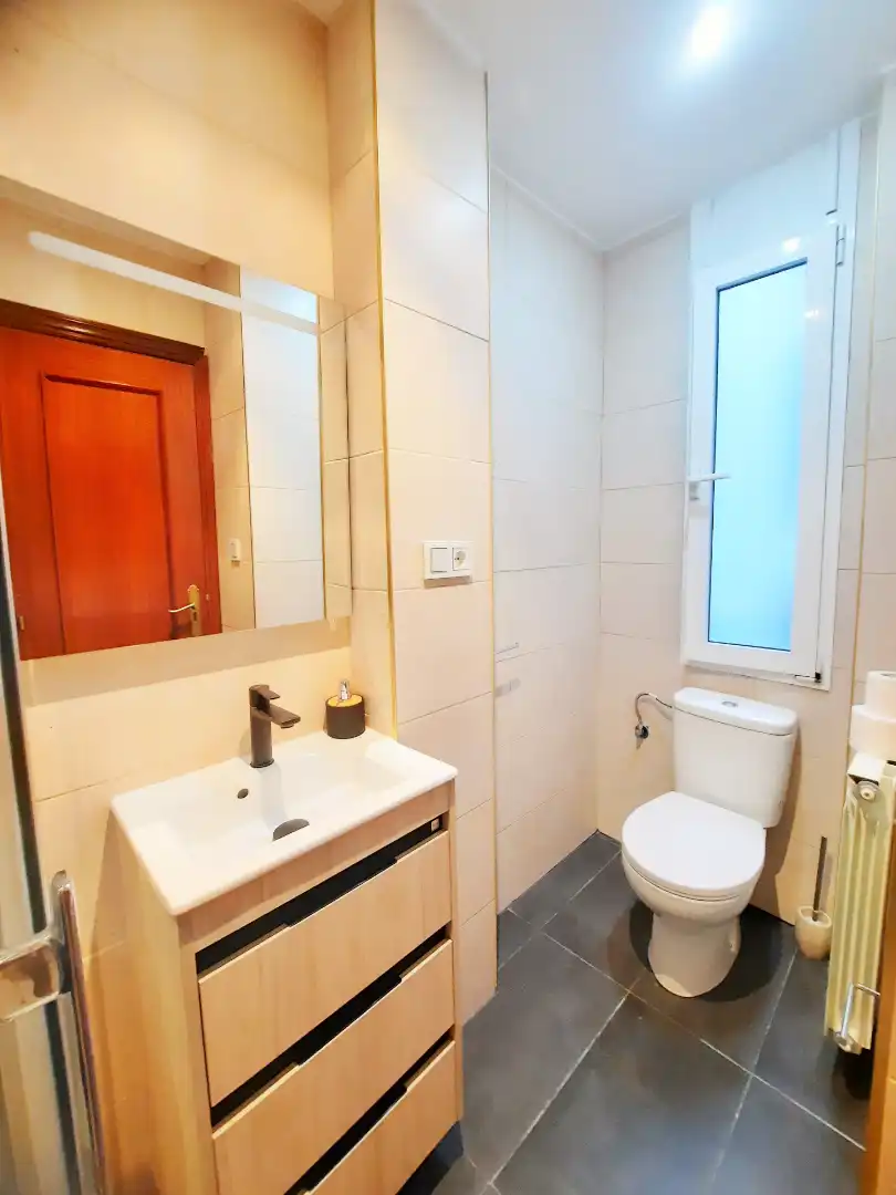 Baño de Piso de alquiler en Donostia - San Sebastián  con Aire acondicionado, Calefacción y Parquet