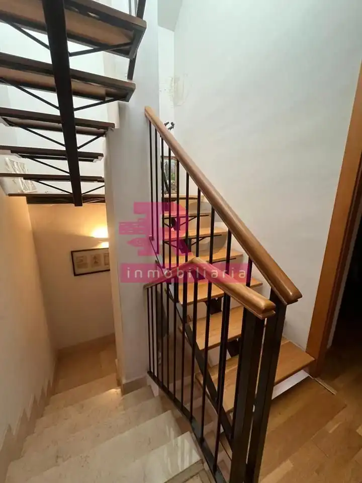 Einfamilien-Reihenhaus zum Verkauf in Cabrerizos mit Heizung, Privatgarten und Terrasse