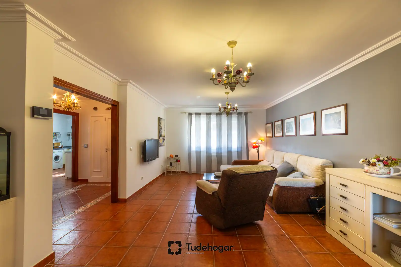 Sala de estar de Casa o chalet en venta en Tudela de Duero con Calefacción, Jardín privado y Amueblado