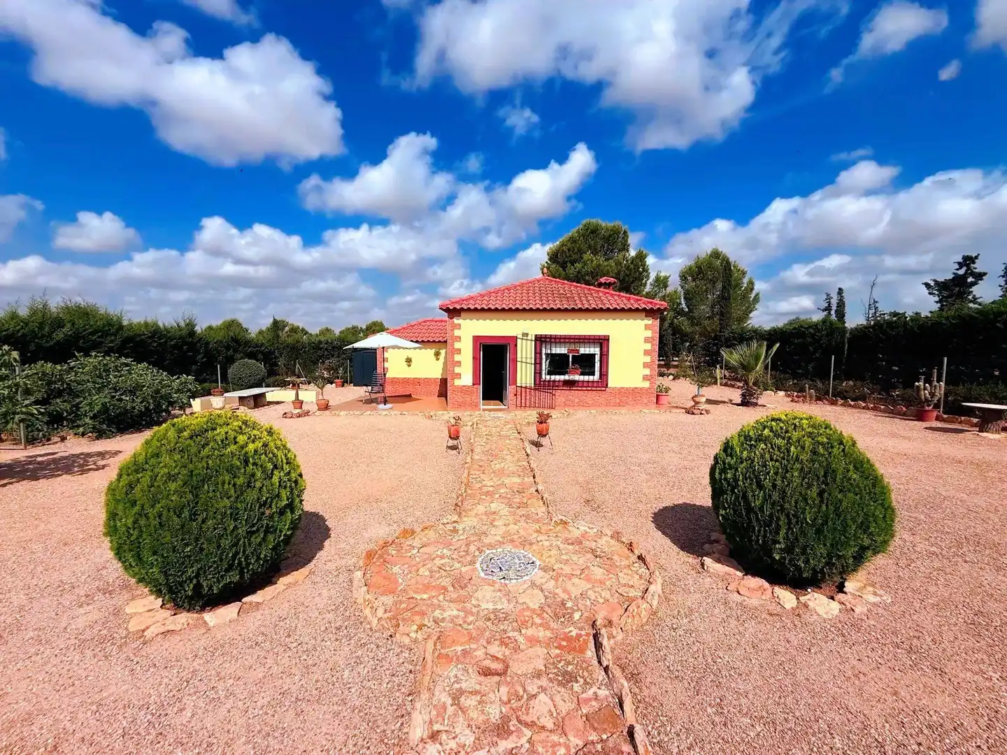 Vista exterior de Finca rústica en venda en Murcia amb Piscina