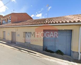 Vista exterior de Casa o xalet en venda en Collado de Contreras amb Jardí privat, Terrassa i Traster