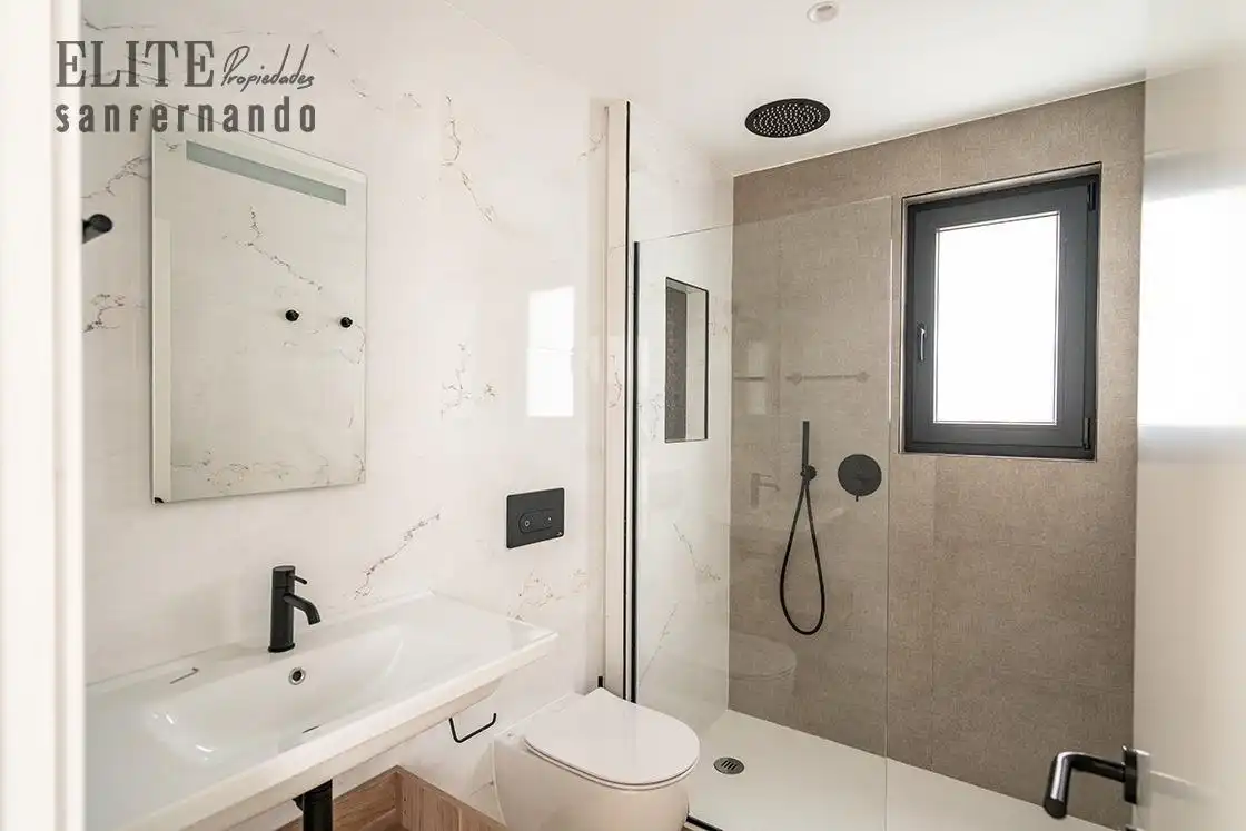 Baño de Casa o chalet en venta en Suances con Calefacción, Jardín privado y Piscina