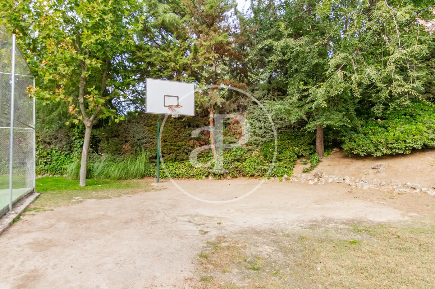 Jardín de Piso en venta en Madrid con Calefacción, Jardín privado y Terraza