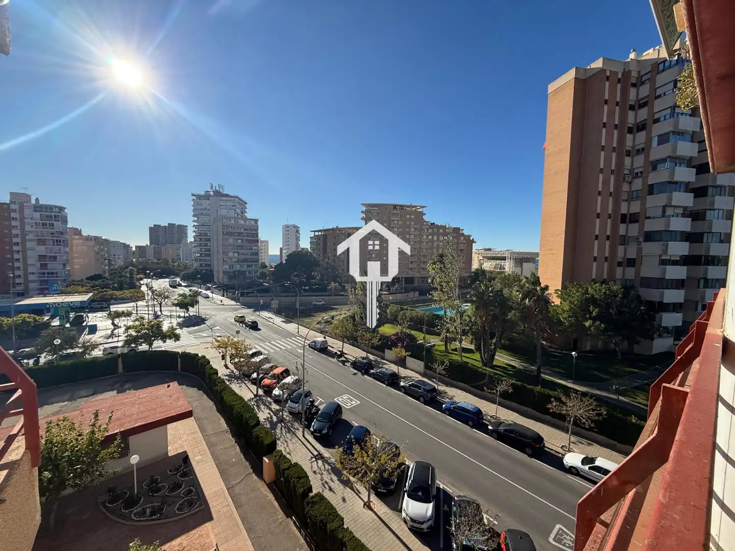 Vista exterior de Pis en venda en Alicante / Alacant amb Terrassa, Moblat i Piscina comunitària