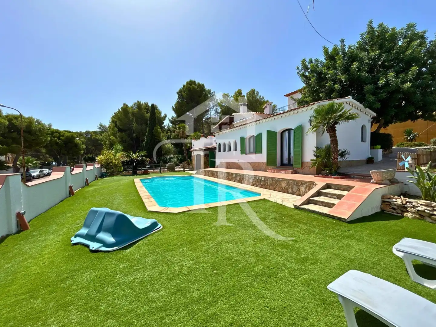 Exterior view of Houses for sale in Roda de Berà  with Air Conditioner, Heating and Private garden