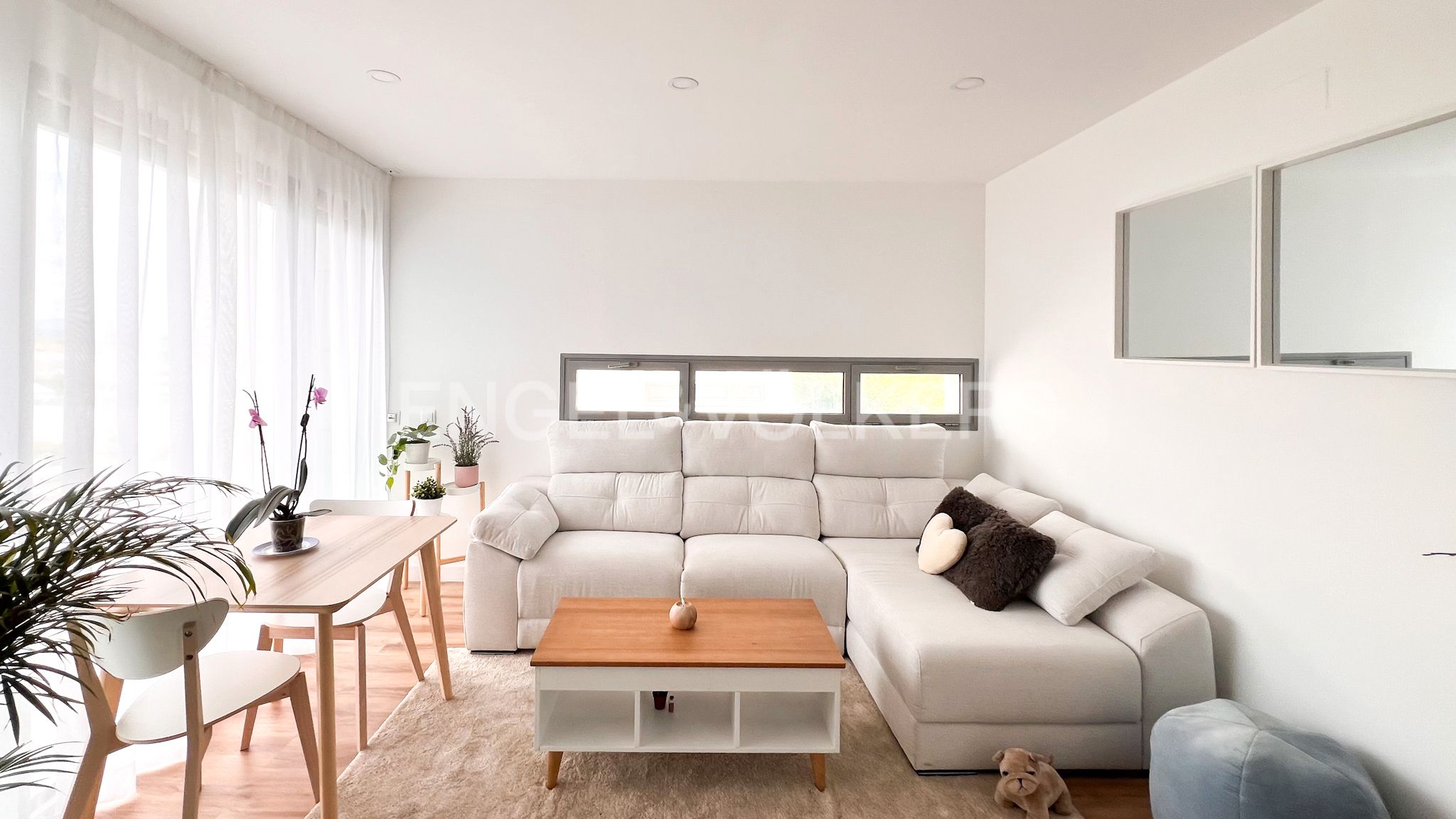 Living room of Apartment to rent in San Sebastián de los Reyes  with Air Conditioner, Heating and Swimming Pool