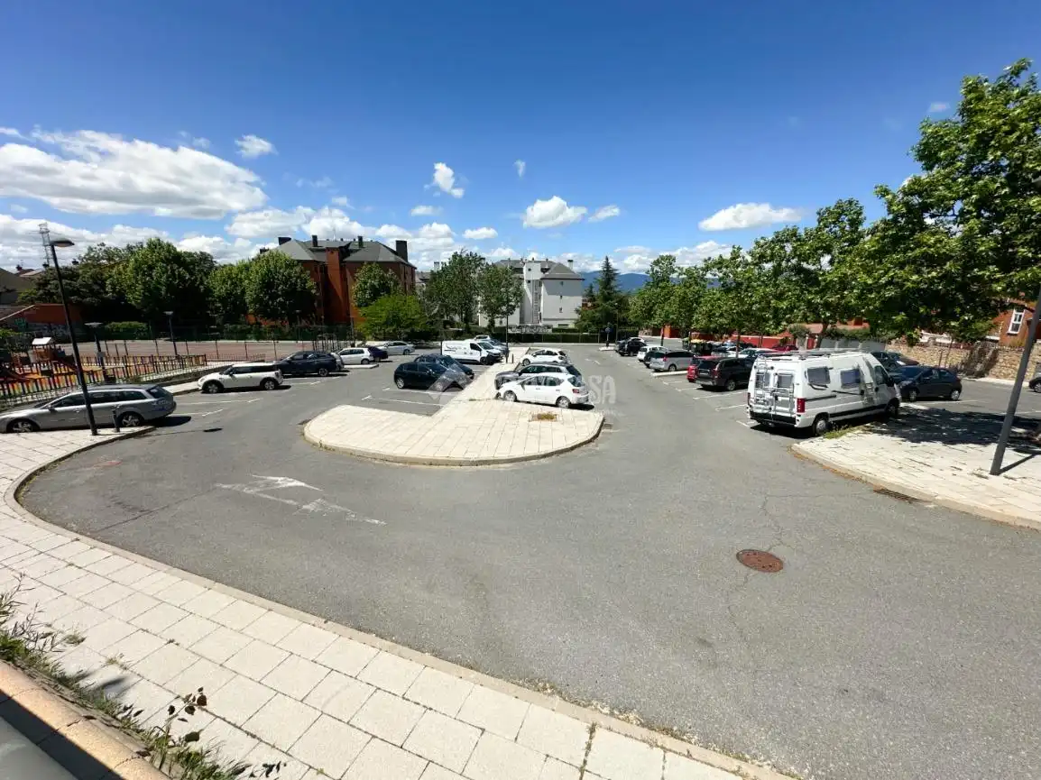 Aparcament de Pis en venda en Collado Villalba amb Calefacció i Traster
