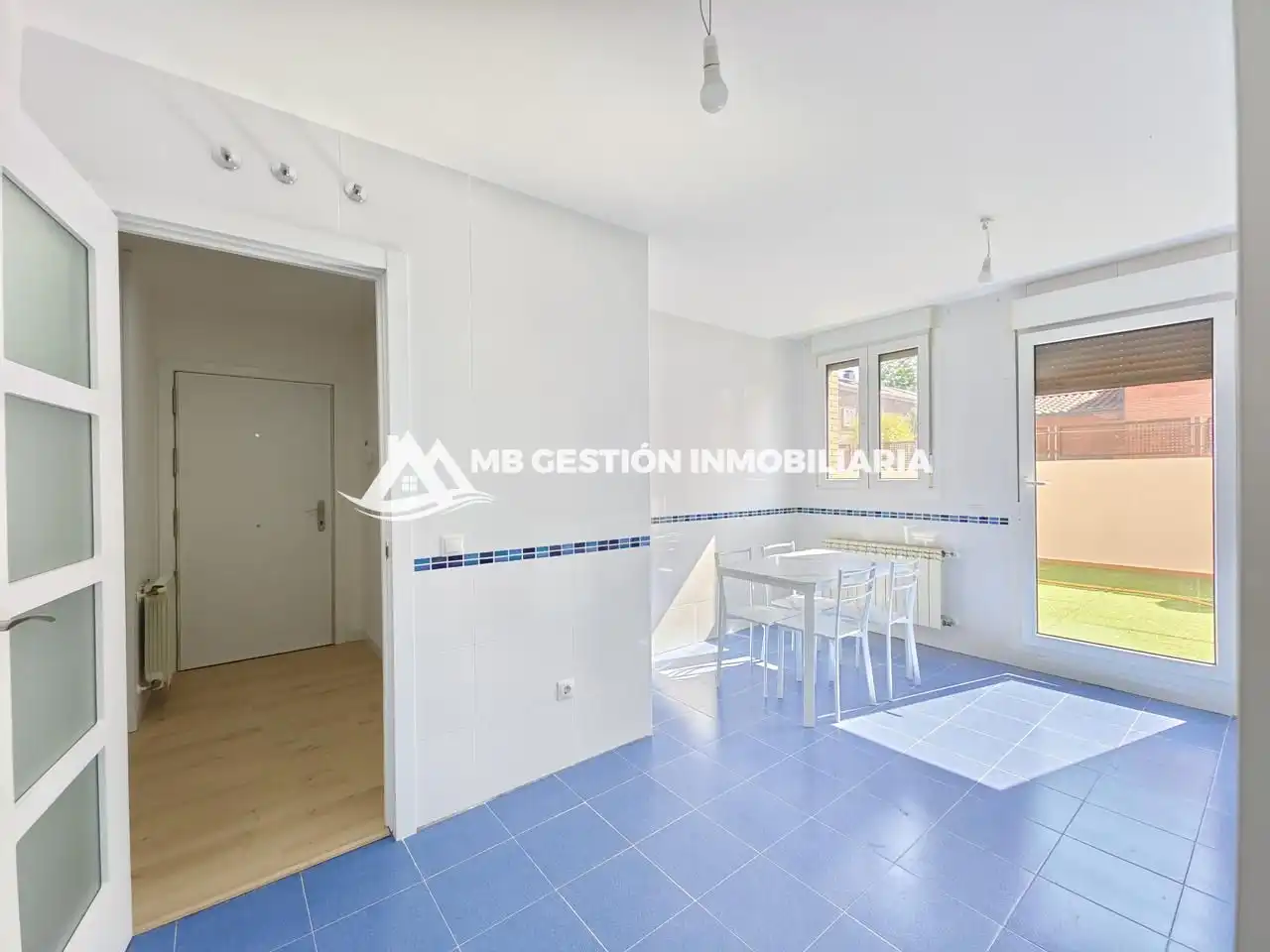 Habitación de Casa adosada en venta en Fuenlabrada con Aire acondicionado, Calefacción y Jardín privado