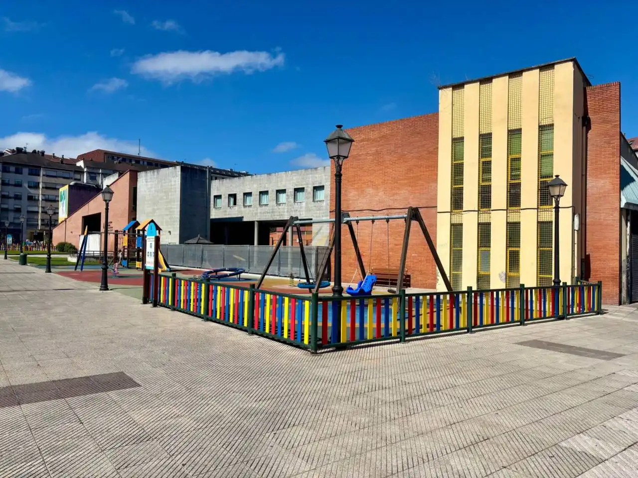 Vista exterior de Pis en venda en Oviedo  amb Terrassa i Traster