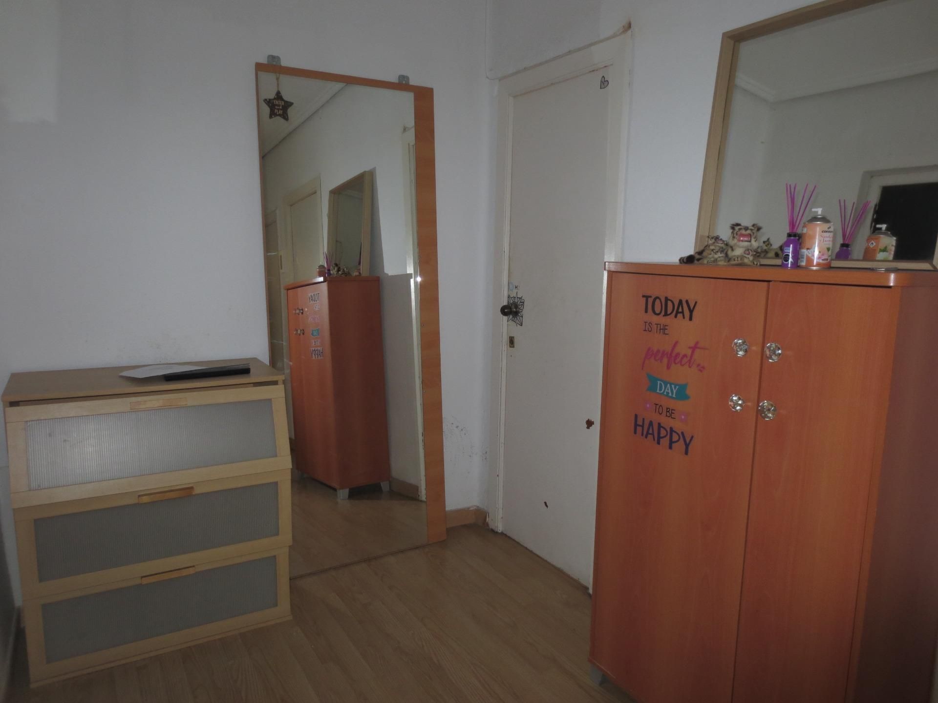 Bedroom of Flat for sale in  Valencia Capital