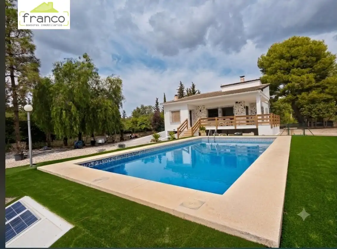 Chalet con piscina en alquiler en Campo de Murcia