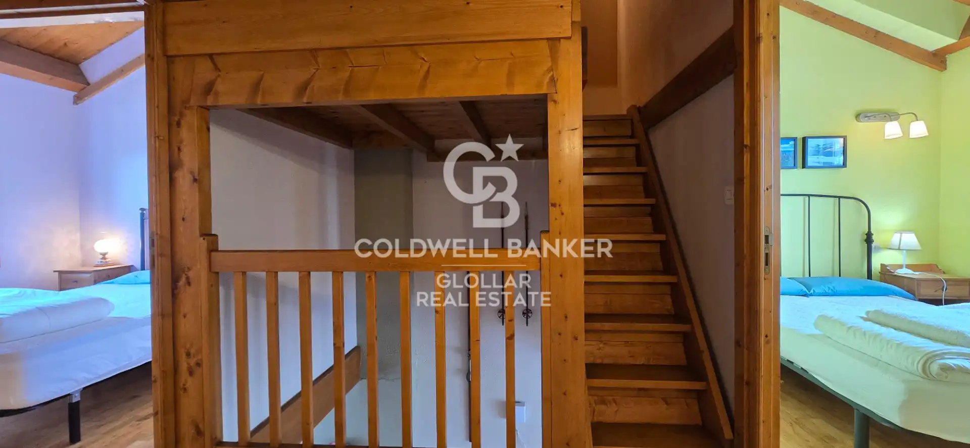 Detached homes for rent in Sainte - Léocadie  with Private garden, Parquet flooring and Terrace