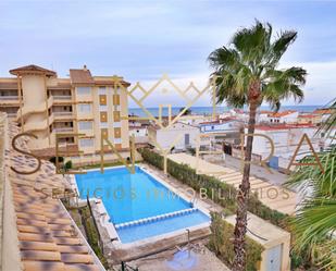 Piscina de Casa o xalet en venda en Oliva amb Aire condicionat, Jardí privat i Terrassa