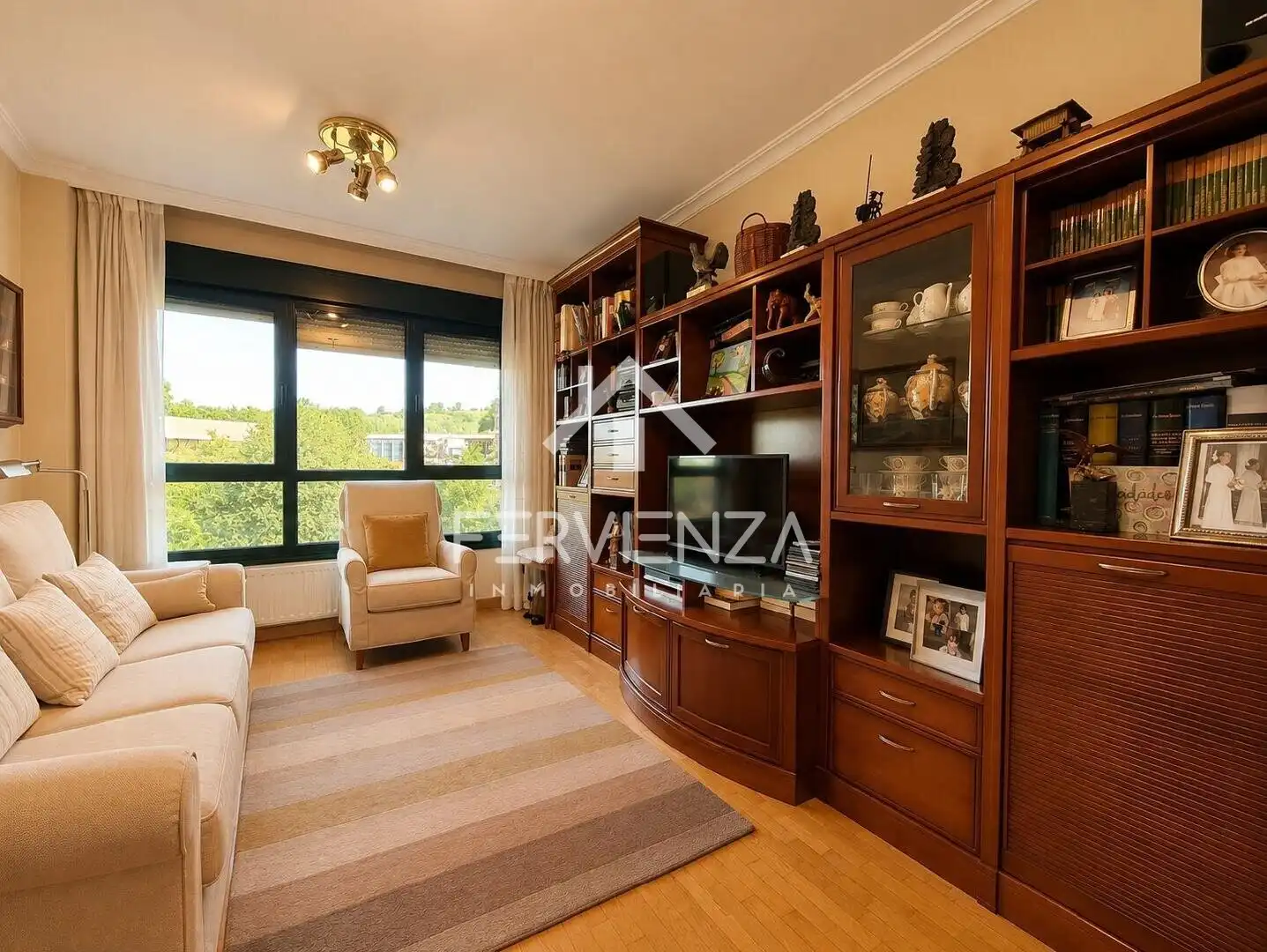Living room of Flat for sale in Oviedo 
