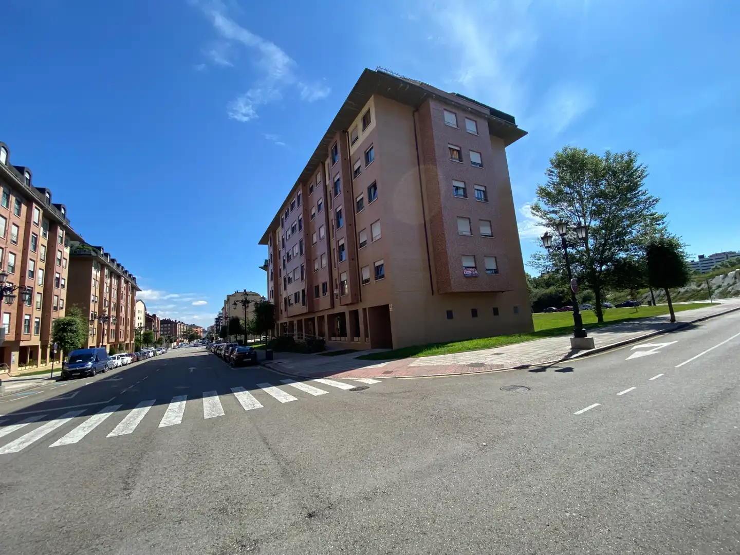 Vista exterior de Dúplex en venda en Oviedo  amb Calefacció i Terrassa
