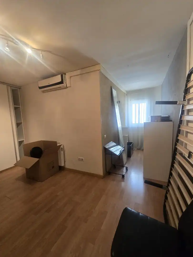 Habitación de Ático en venta en Barcelona con Parquet