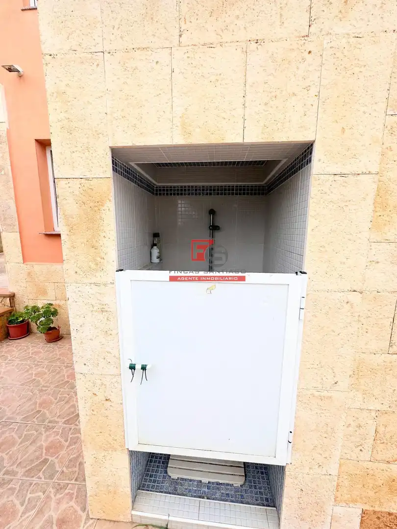 Vista exterior de Casa o xalet en venda en Cullera amb Jardí privat, Terrassa i Traster