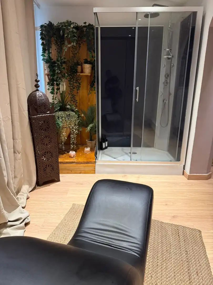 Baño de Local en traspaso en Barcelona con Aire acondicionado, Parquet y Amueblado