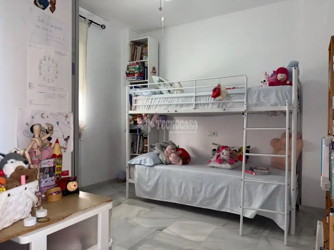 Bedroom of Detached homes for sale in La Algaba  with Air Conditioner, Private garden and Terrace