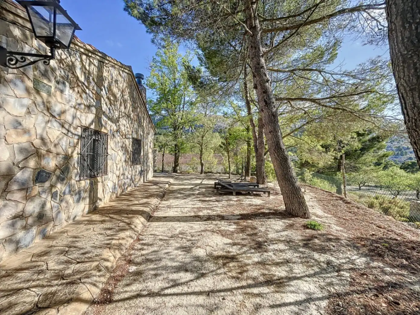 Casa rustica con giardino in vendita a Confrides, imagen 28