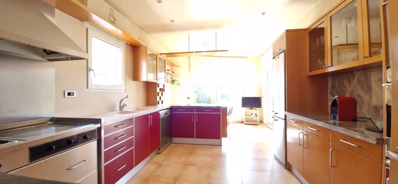 Cocina de Casa o chalet en venta en Pacs del Penedès con Aire acondicionado, Calefacción y Jardín privado