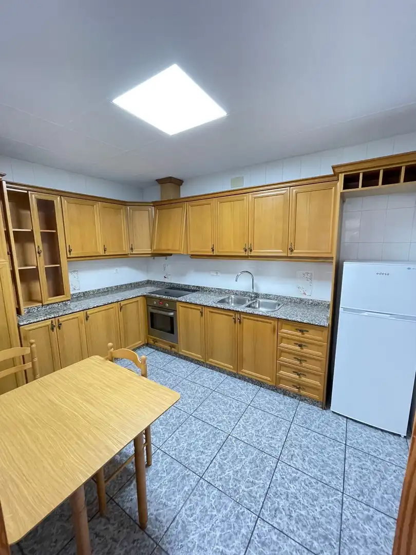 Cuina de Pis en venda en Biar amb Moblat