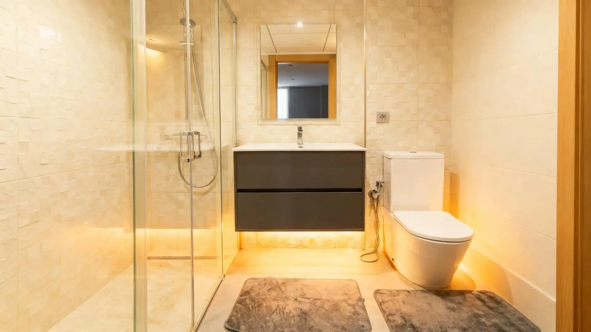 Baño de Casa adosada en venta en Alicante / Alacant con Aire acondicionado, Jardín privado y Terraza