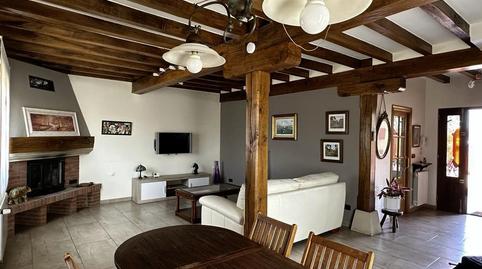 Foto 2 de Casa o chalet de alquiler en Mompia, Santa Cruz de Bezana