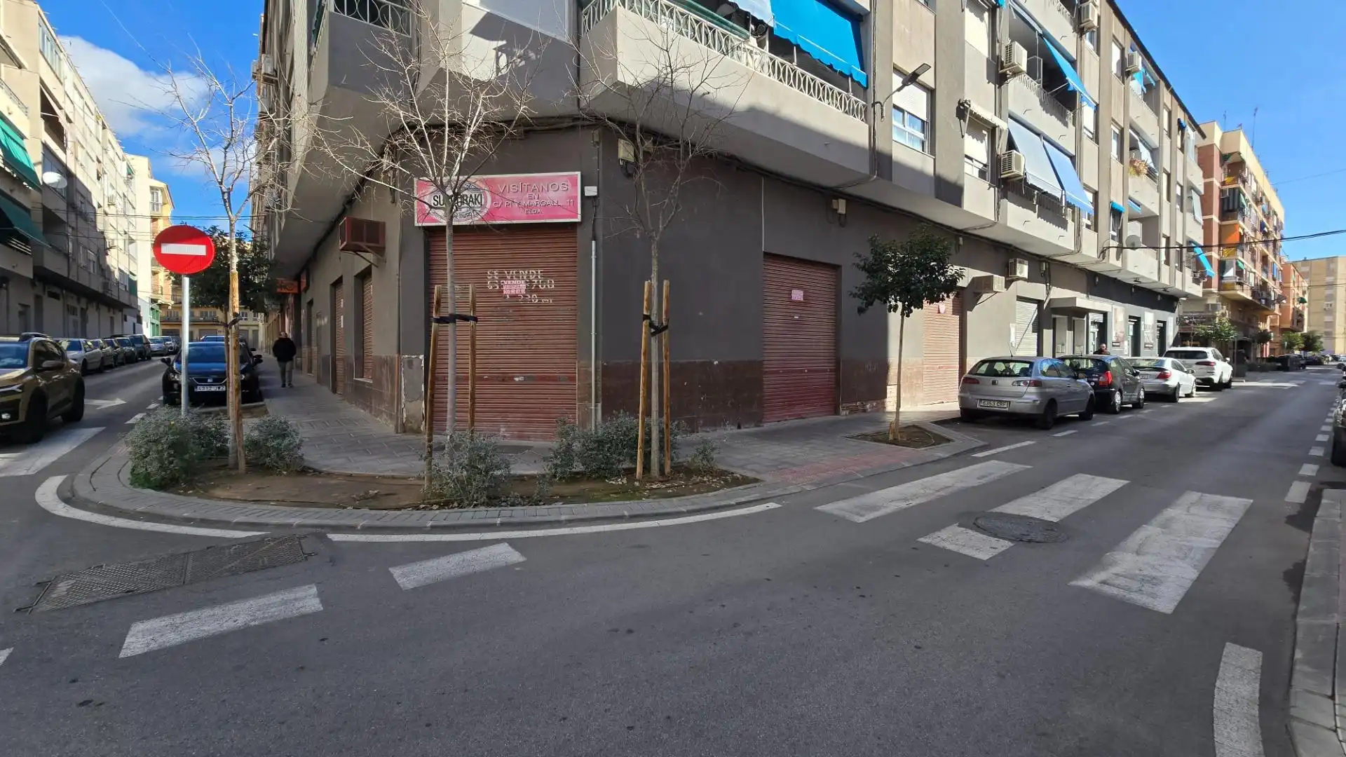 Vista exterior de Local en venta en Elda con Aire acondicionado