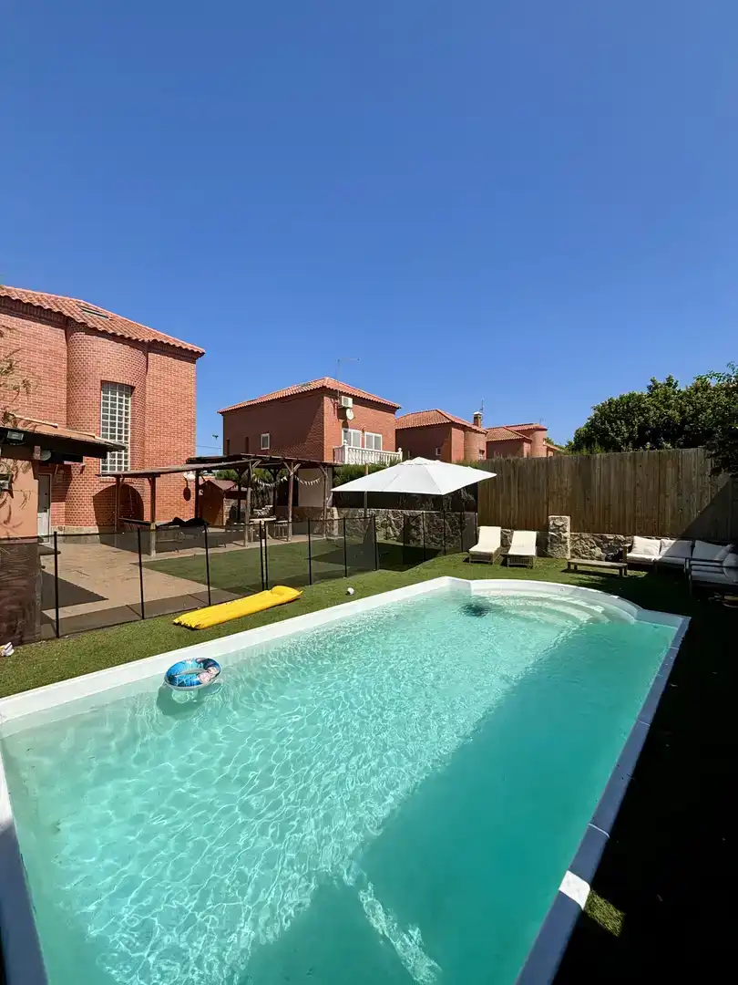 Swimming pool of Houses for sale in Moncada  with Air Conditioner, Swimming Pool and Balcony