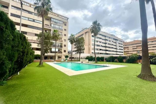 Piso en Venta en  UNION MERCANTIL en Martín Carpena - Torre del Río