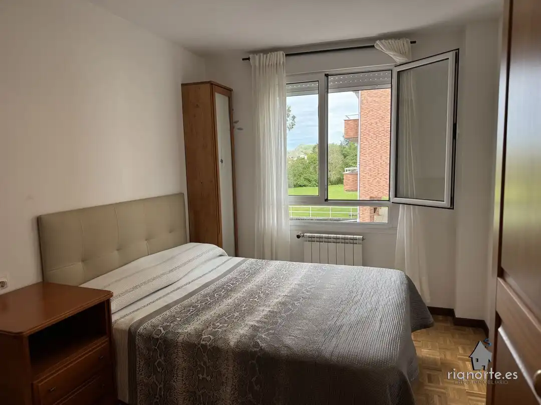 Schlafzimmer von Wohnung zum Verkauf in Ribadesella mit Heizung und Balkon