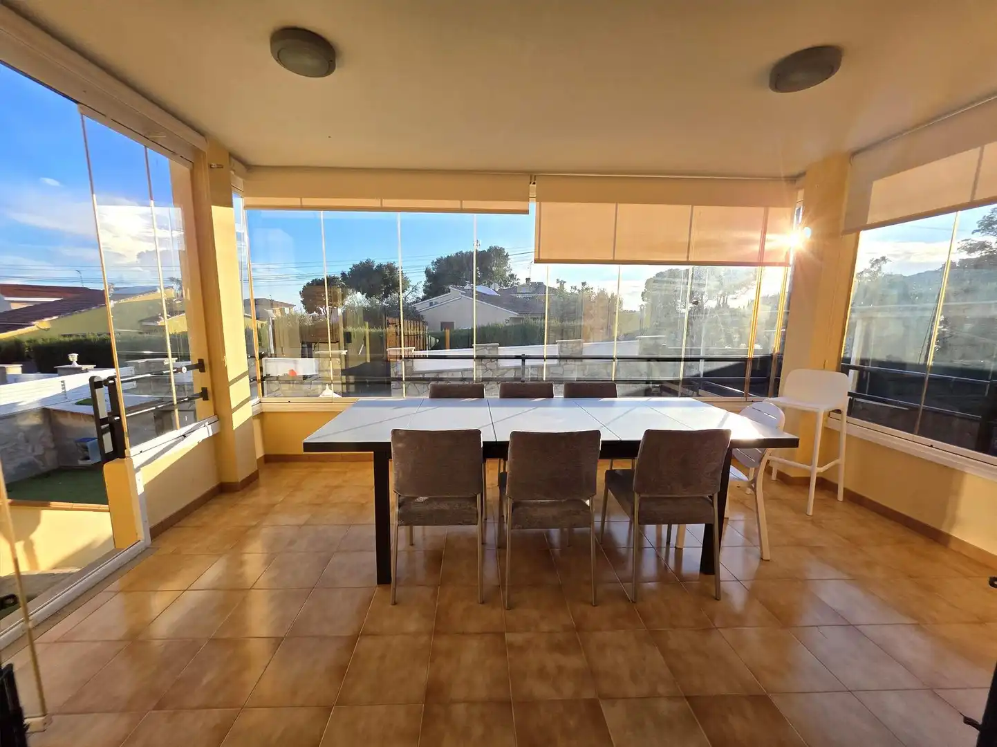 Menjador de Casa o xalet en venda en Benicasim / Benicàssim amb Aire condicionat, Calefacció i Jardí privat